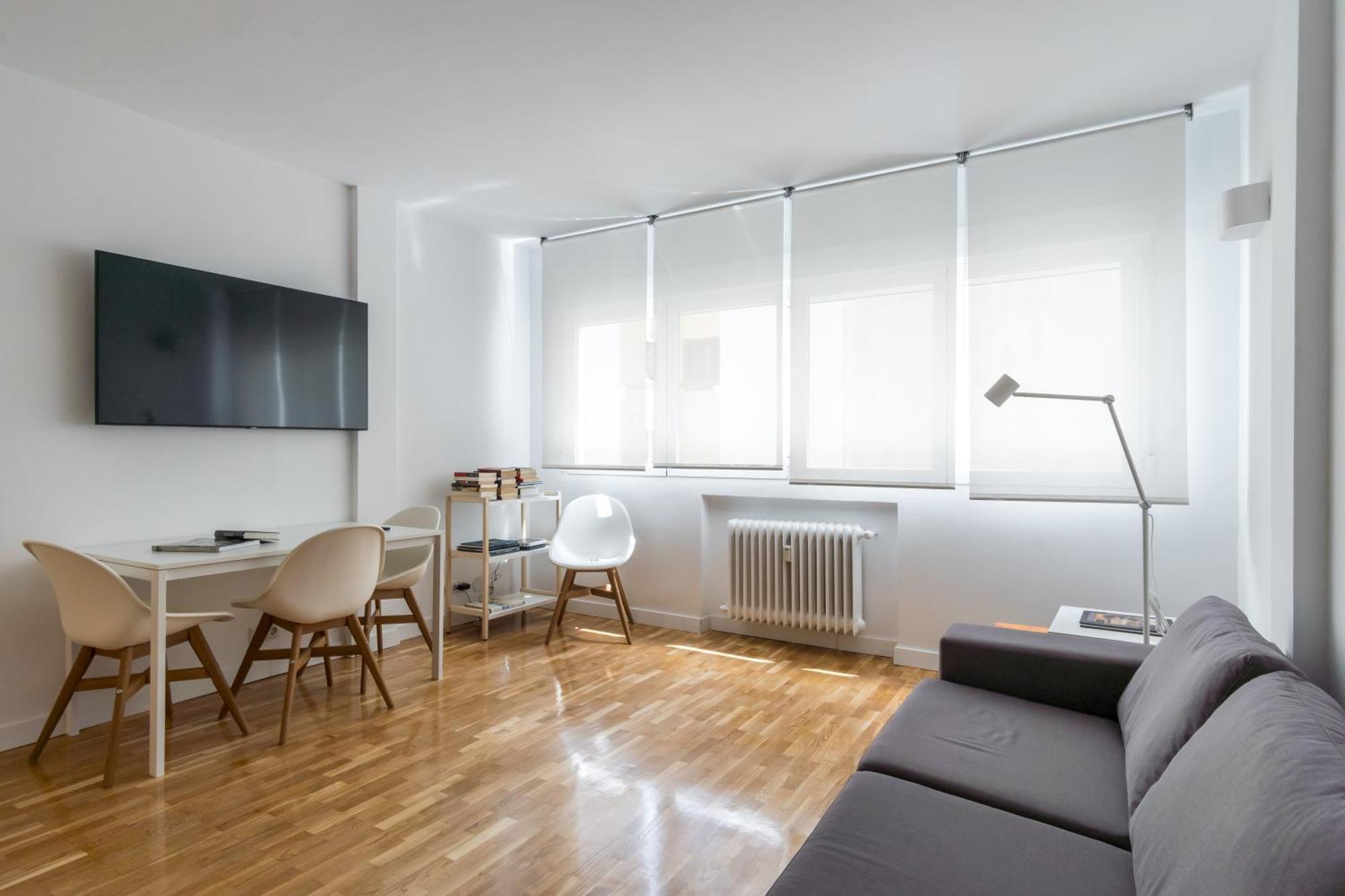 Bright And Cozy - 1Bedroom 1Bath - Las Letras マドリード エクステリア 写真