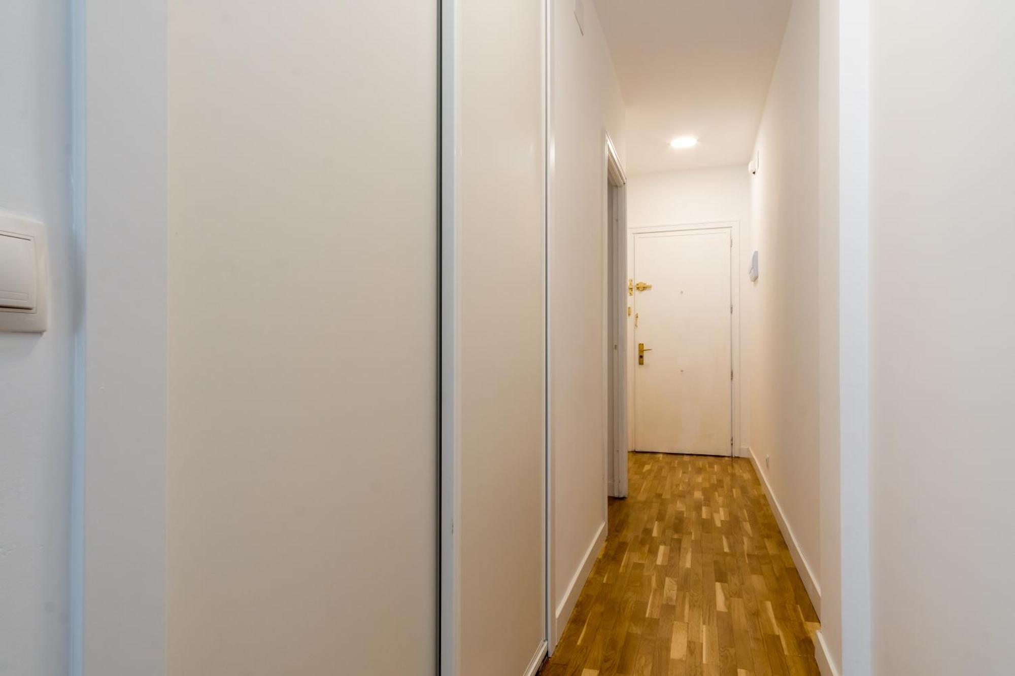 Bright And Cozy - 1Bedroom 1Bath - Las Letras マドリード エクステリア 写真